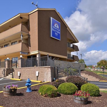 Americas Best Value Inn-Pittsburgh Airport Coraopolis Екстериор снимка