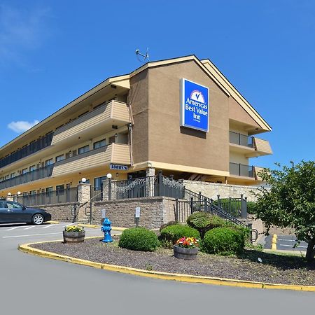 Americas Best Value Inn-Pittsburgh Airport Coraopolis Екстериор снимка