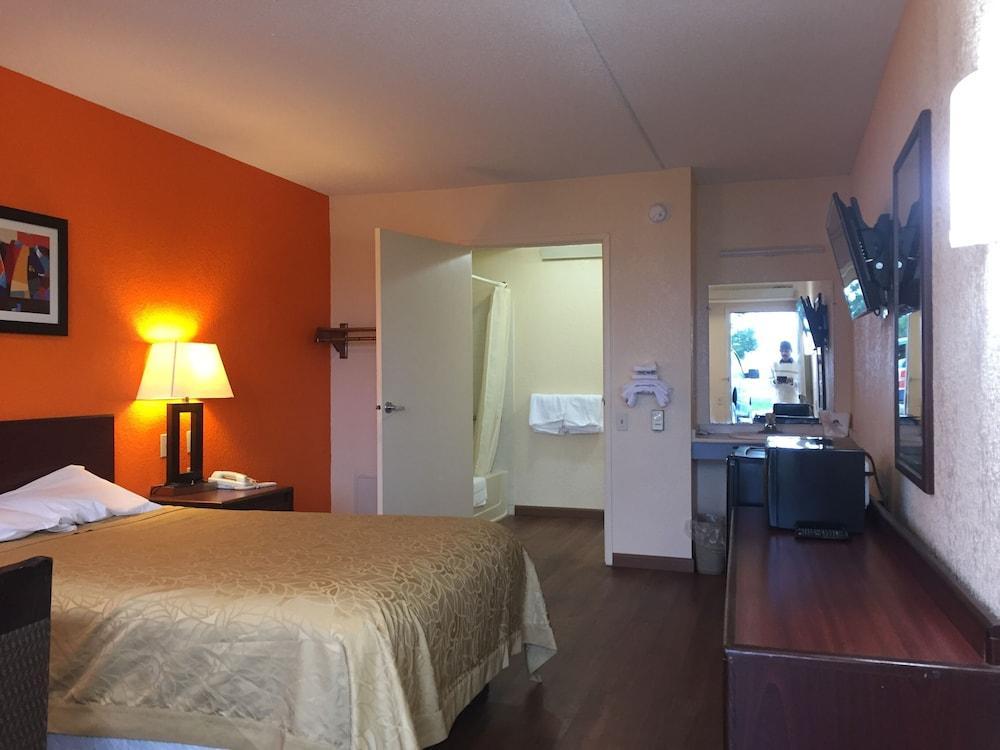 Americas Best Value Inn-Pittsburgh Airport Coraopolis Екстериор снимка