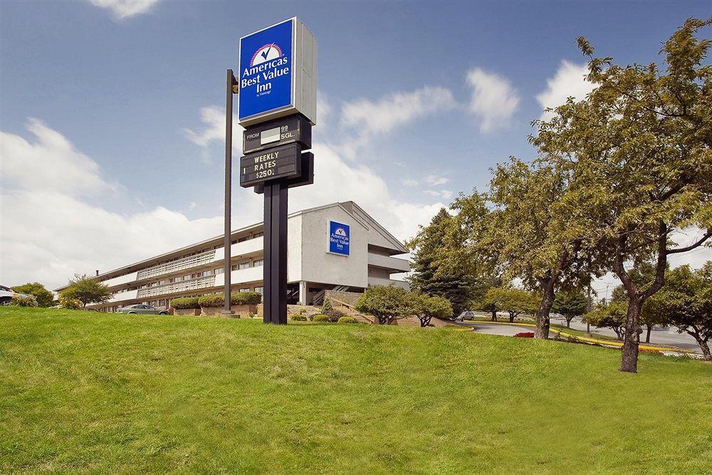 Americas Best Value Inn-Pittsburgh Airport Coraopolis Екстериор снимка